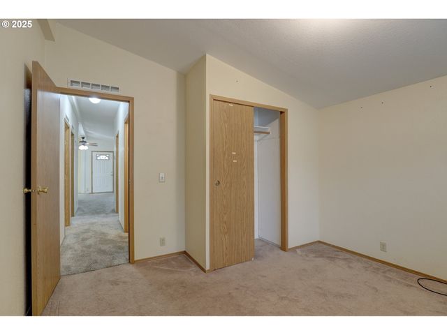 950 POMONA St 127, The Dalles, OR 97058