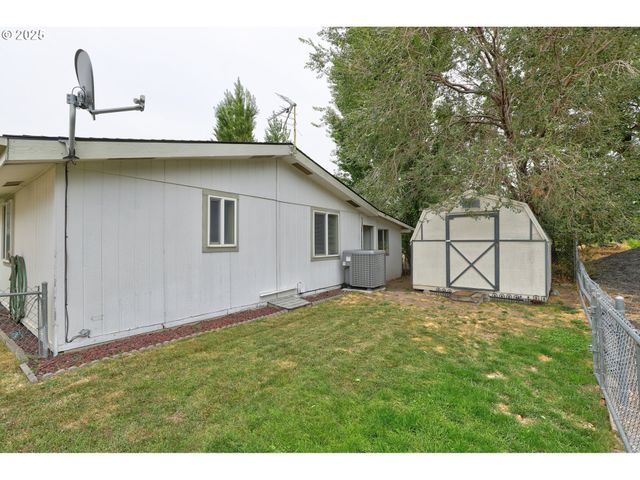 950 POMONA St 127, The Dalles, OR 97058
