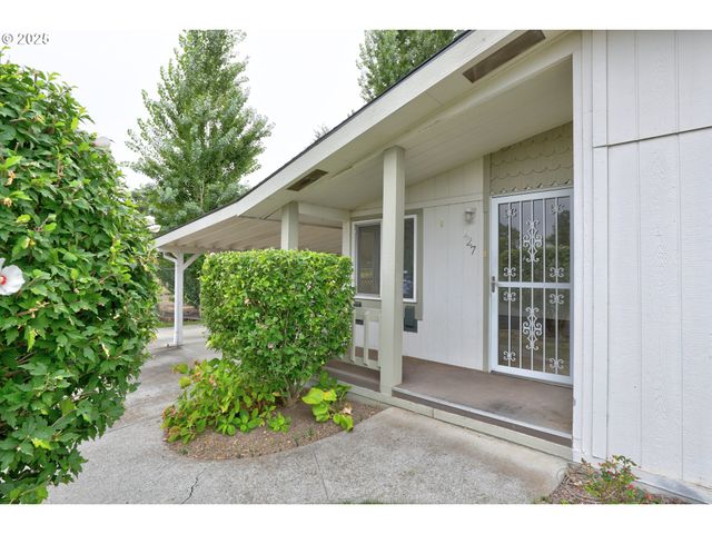 950 POMONA St 127, The Dalles, OR 97058