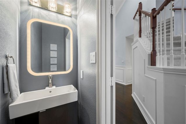 1819 Sandalwood Lane, Grapevine, TX 76051