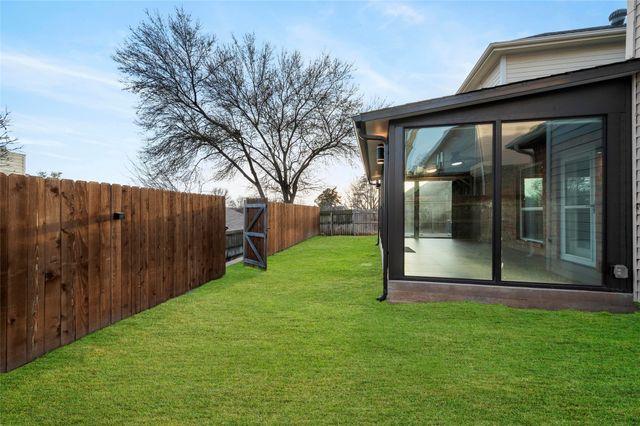 1819 Sandalwood Lane, Grapevine, TX 76051