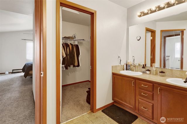 341 S French Avenue, Arlington, WA 98223