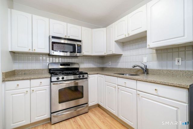 91 Strawberry Hill Avenue 235, Stamford, CT 06902