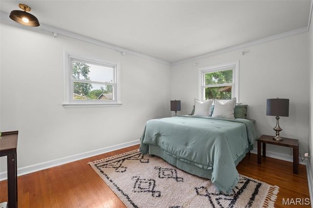 335 S Saint Charles Street, Florissant, MO 63031