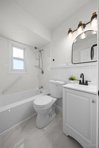 335 S Saint Charles Street, Florissant, MO 63031