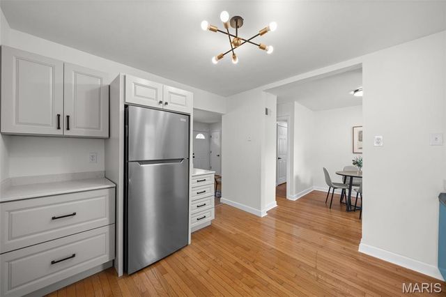 335 S Saint Charles Street, Florissant, MO 63031