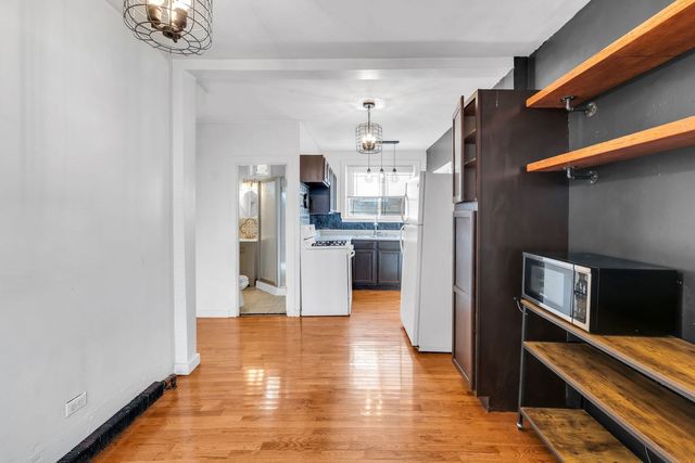 11224 S Fairfield Avenue, Chicago, IL 60655