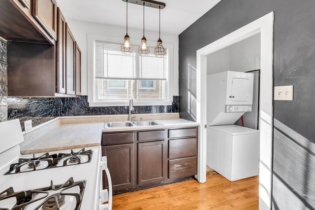 11224 S Fairfield Avenue, Chicago, IL 60655