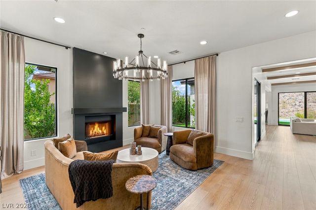 40 Stonemark Drive, Henderson, NV 89052