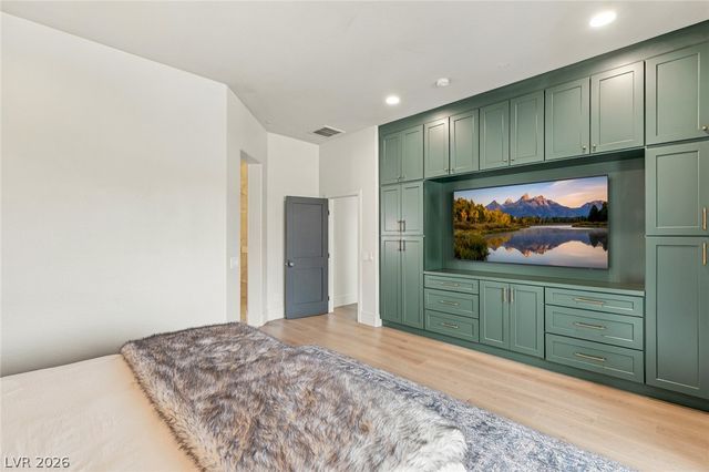 40 Stonemark Drive, Henderson, NV 89052
