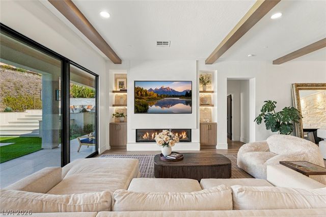 40 Stonemark Drive, Henderson, NV 89052