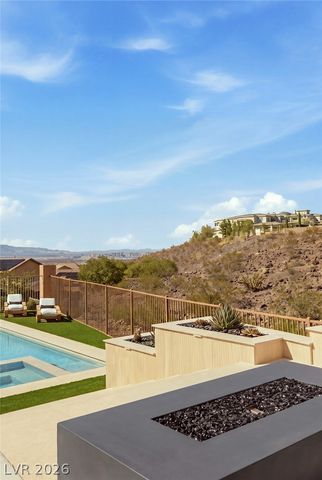 40 Stonemark Drive, Henderson, NV 89052