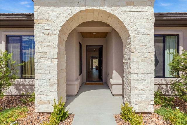 40 Stonemark Drive, Henderson, NV 89052