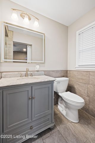 3907 Mamaroneck Rd, Louisville, KY 40218