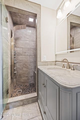 3907 Mamaroneck Rd, Louisville, KY 40218