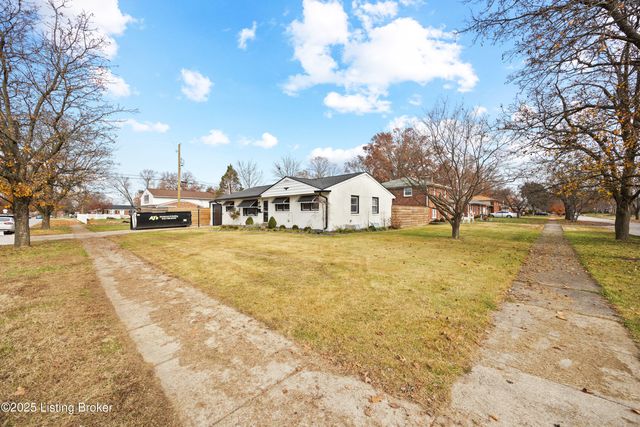 3907 Mamaroneck Rd, Louisville, KY 40218