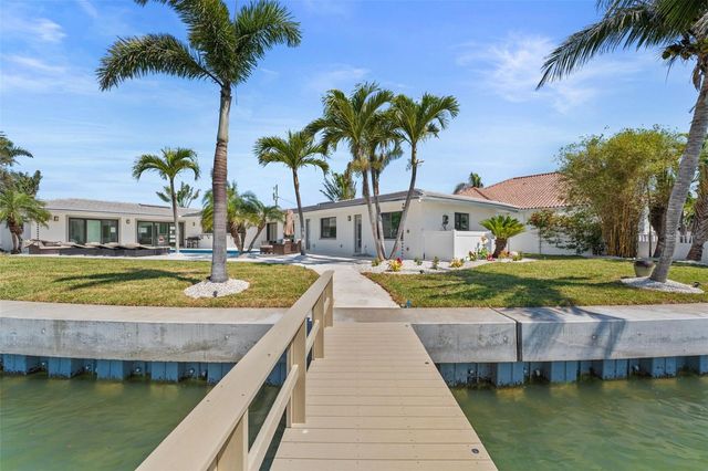 11050 7TH STREET E, Treasure Island, FL 33706