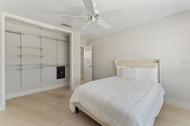 11050 7TH STREET E, Treasure Island, FL 33706