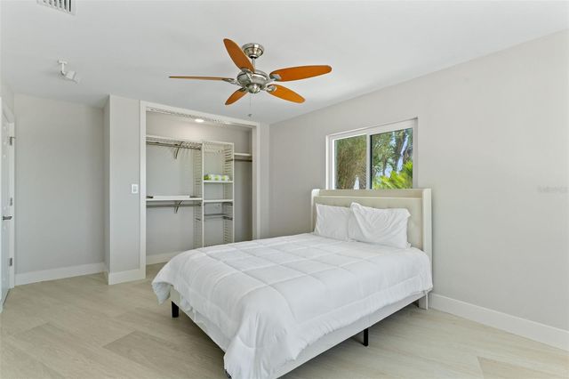 11050 7TH STREET E, Treasure Island, FL 33706
