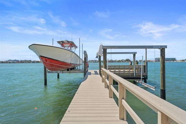11050 7TH STREET E, Treasure Island, FL 33706