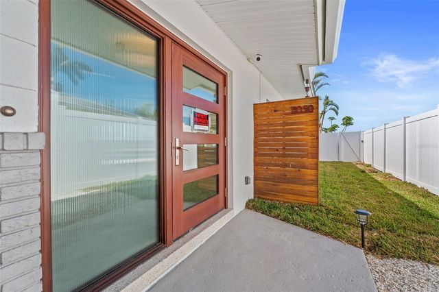 11050 7TH STREET E, Treasure Island, FL 33706