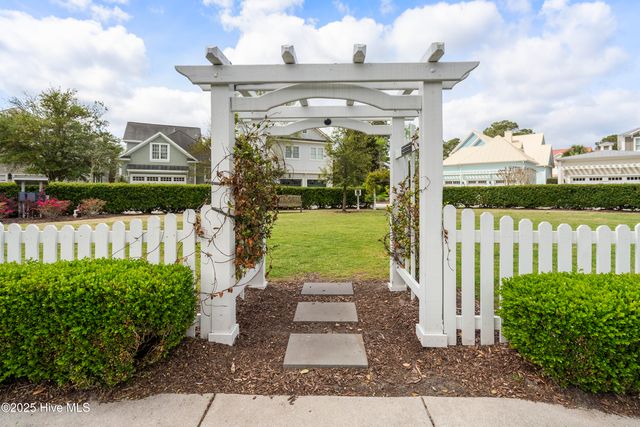 6533 Chalfont Circle, Wilmington, NC 28405