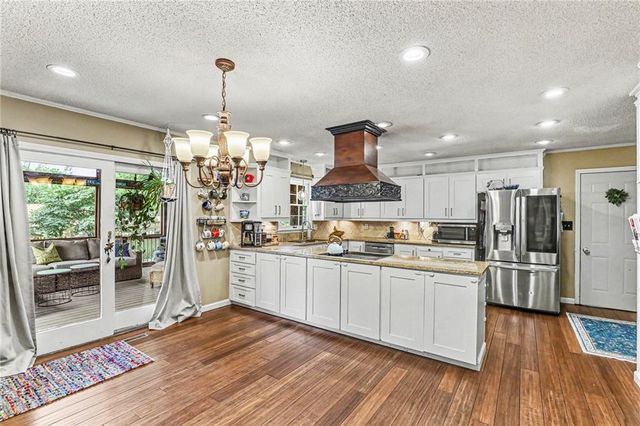2103 Continental Avenue, Harrisonville, MO 64701