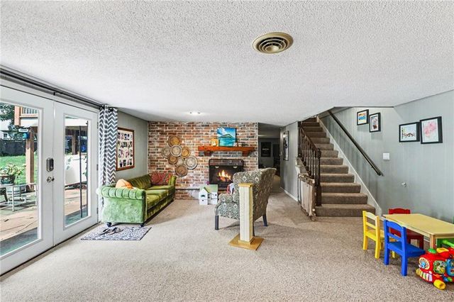 2103 Continental Avenue, Harrisonville, MO 64701