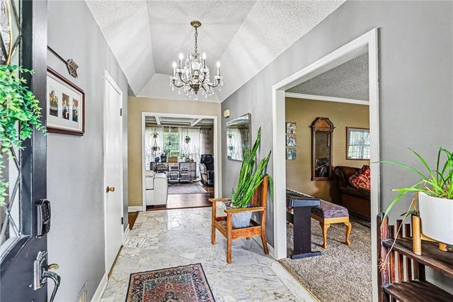 2103 Continental Avenue, Harrisonville, MO 64701