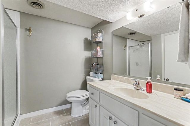 2103 Continental Avenue, Harrisonville, MO 64701