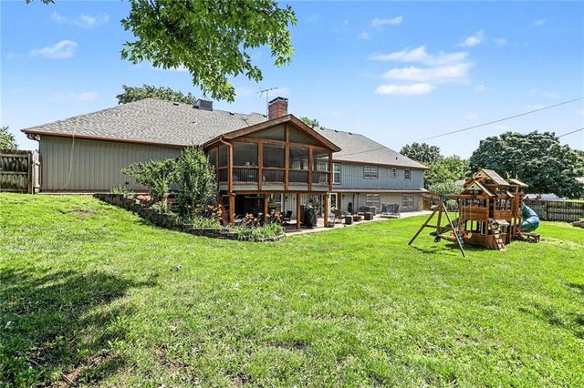 2103 Continental Avenue, Harrisonville, MO 64701