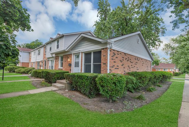 4018 Oxford Court, Streamwood, IL 60107
