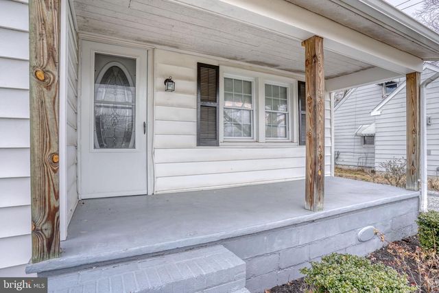 305 DELAWARE AVE, Harrington, DE 19952