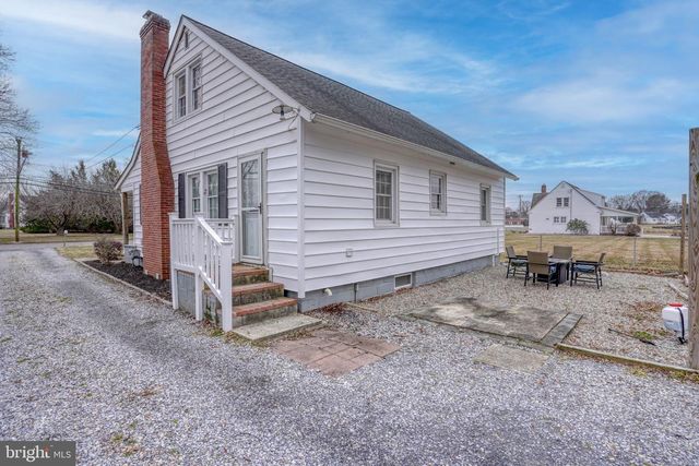 305 DELAWARE AVE, Harrington, DE 19952