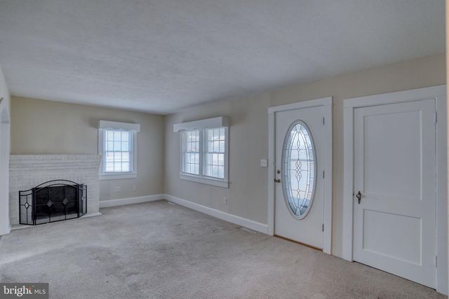 305 DELAWARE AVE, Harrington, DE 19952