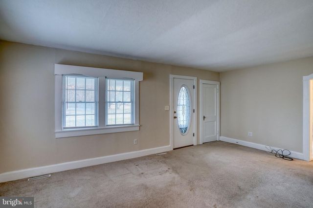 305 DELAWARE AVE, Harrington, DE 19952