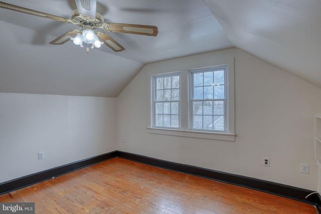 305 DELAWARE AVE, Harrington, DE 19952