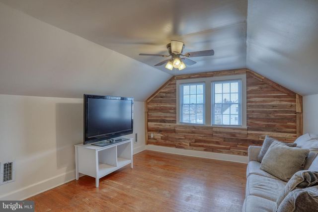 305 DELAWARE AVE, Harrington, DE 19952