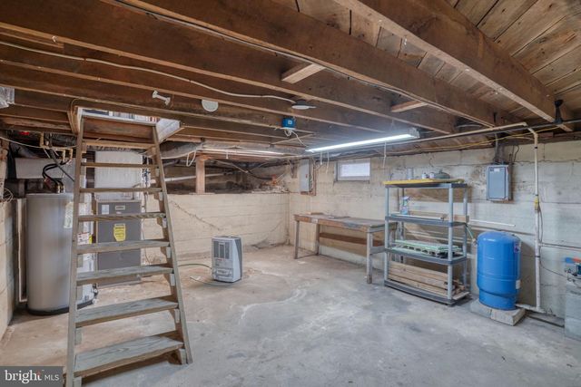 305 DELAWARE AVE, Harrington, DE 19952