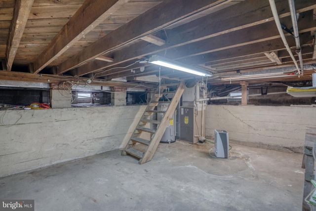 305 DELAWARE AVE, Harrington, DE 19952