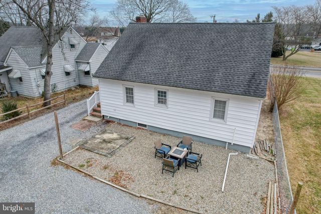 305 DELAWARE AVE, Harrington, DE 19952