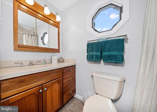 710 FOX CHASE CIR, Bear, DE 19701