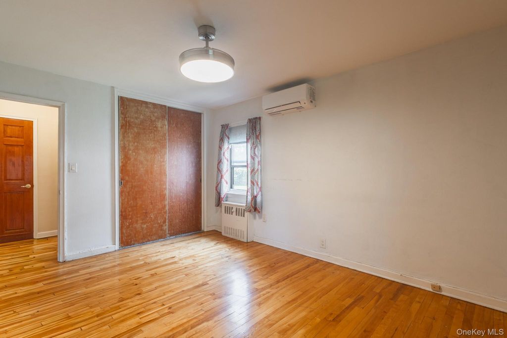 196-16 67th Avenue 1, Fresh Meadows, NY 11365 — photo 5