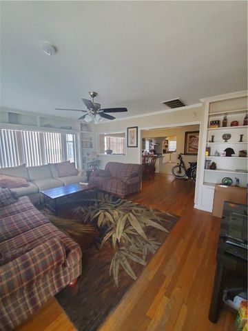 918 E 37th ST A, Austin, TX 78705