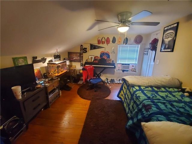 918 E 37th ST A, Austin, TX 78705