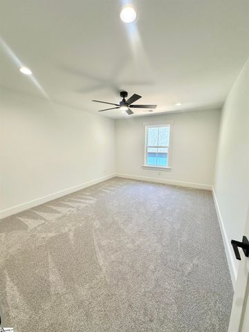 960 Goodjoin Road, Campobello, SC 29322