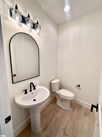 960 Goodjoin Road, Campobello, SC 29322