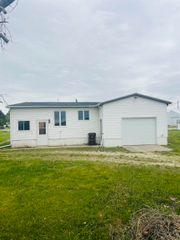 15702 Kilpatrick, Aplington, IA 50604