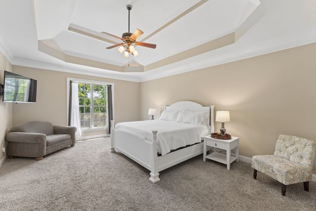 1038 Briarwood Dr, Cottontown, TN 37048