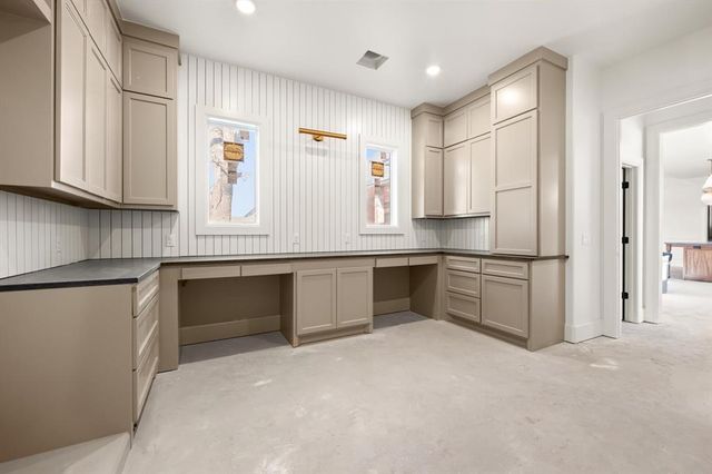 6201 Canopy Lane, Edmond, OK 73025